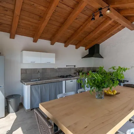 Casa Ida 度假居 Makovci