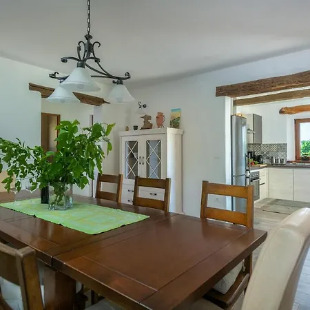 Casa Ida Makovci